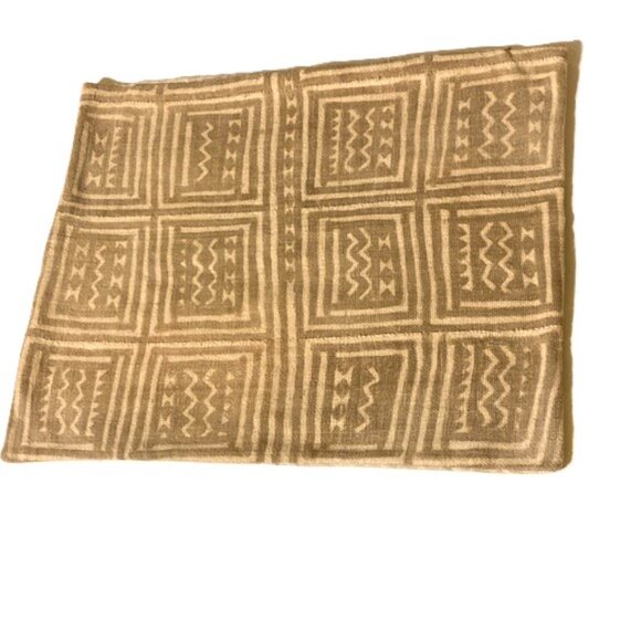 AZTEC Bohemian Throw Pillow Cover Cream and Beige Geometric Design 20 x 16 inch - Picture 1 of 9